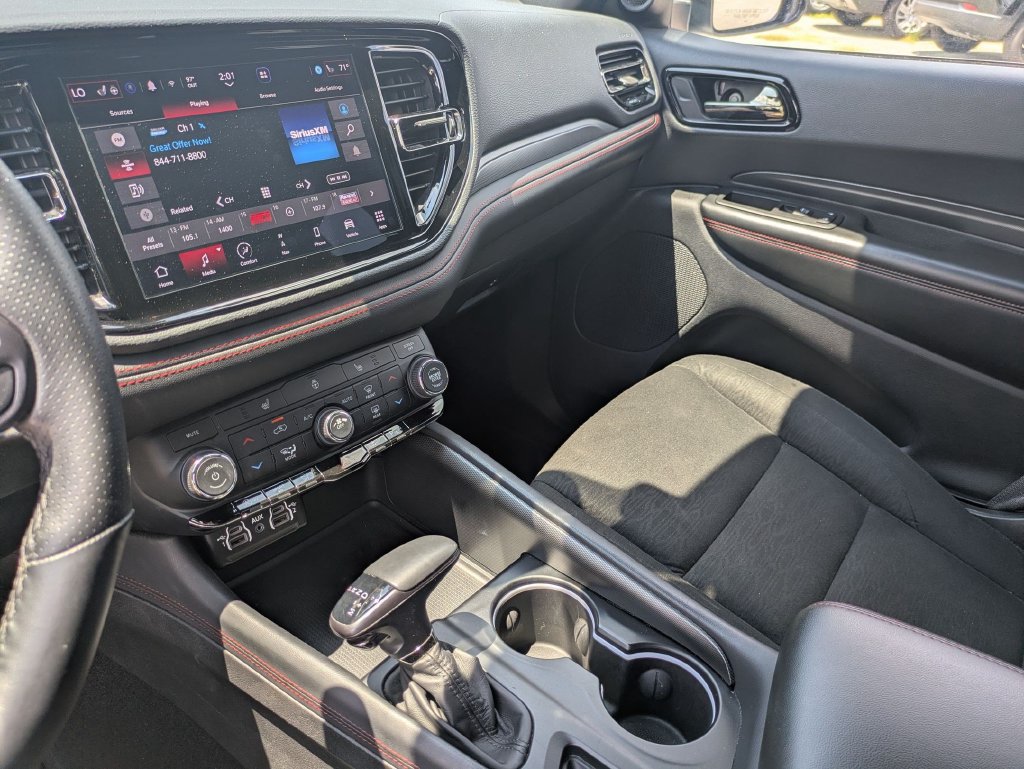 Used 2025 Dodge Durango GT RWD image 22