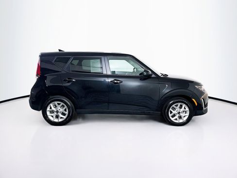 Used 2025 Kia Soul LX w/ LX Technology Package image 10