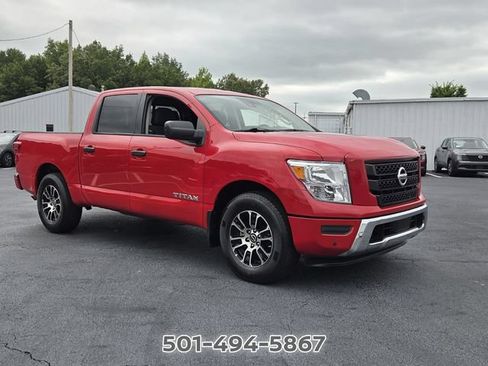 Used 2023 Nissan Titan SV RWD image 7