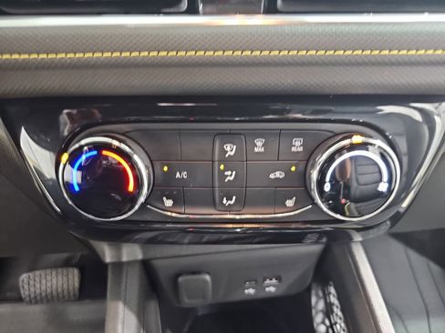 Used 2024 Chevrolet TrailBlazer ACTIV w/ Driver Confidence Package AWD/4WD image 28