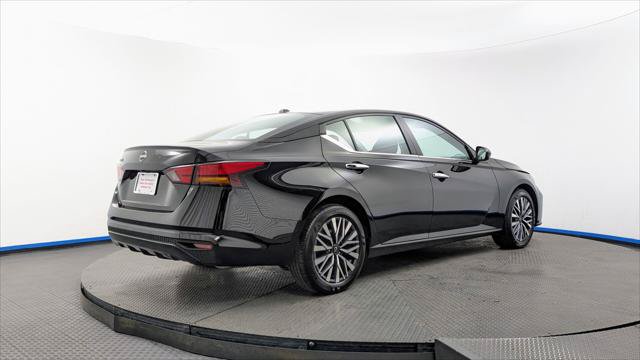 Used 2025 Nissan Altima 2.5 SV FWD image 8