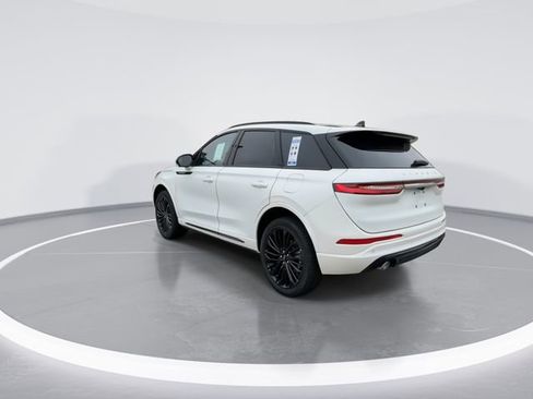 New 2026 Lincoln Corsair Premiere image 6