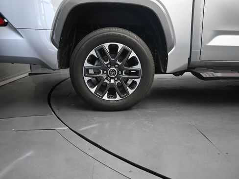 Used 2024 Toyota Tundra Limited AWD/4WD image 10