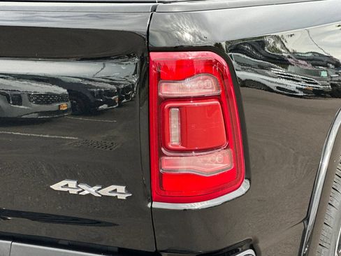 Used 2022 RAM 1500 Limited w/ Body-Colour Bumper Group AWD/4WD image 25