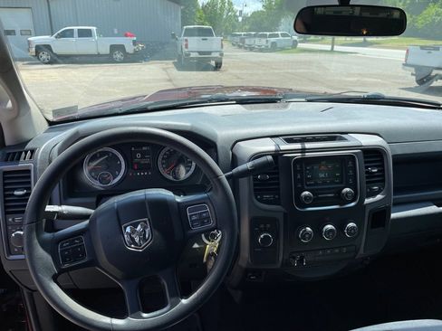 Used 2018 RAM 2500 Tradesman w/ Chrome Appearance Group AWD/4WD image 23