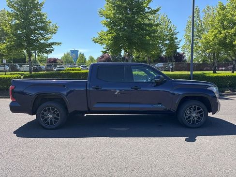 Used 2023 Toyota Tundra Platinum AWD/4WD image 8