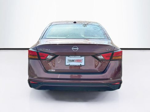 Certified 2024 Nissan Altima 2.5 SV FWD image 10