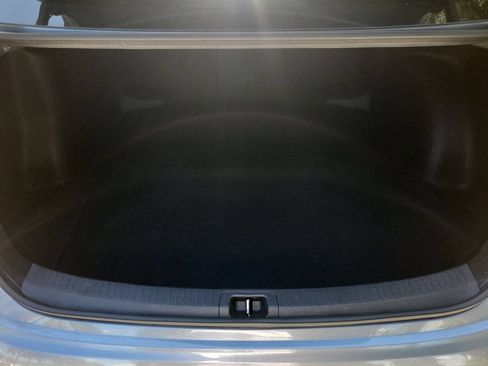 Used 2025 Toyota Corolla SE FWD image 8