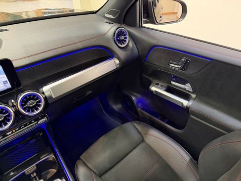 Used 2024 Mercedes-Benz EQB 250+ image 13