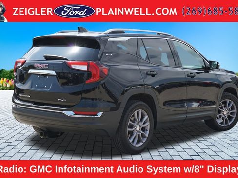 Used 2022 GMC Terrain SLT w/ Tech Package AWD/4WD image 5