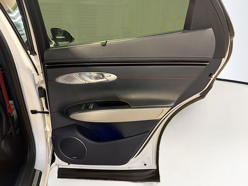 Used 2023 Genesis GV70 2.5T w/ Sport Prestige Package image 32