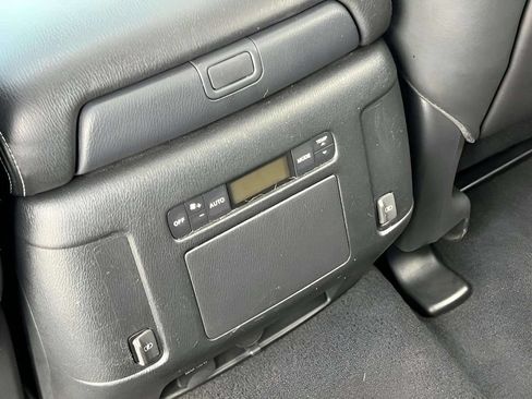 Used 2018 Nissan Armada SL w/ Moonroof Package AWD/4WD image 14