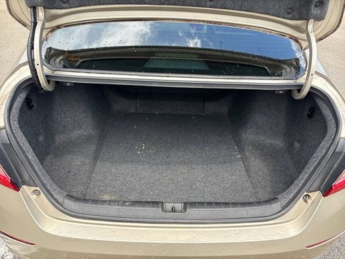 Used 2018 Honda Accord Touring image 8