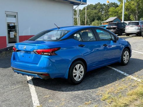 Used 2021 Nissan Versa S FWD image 5