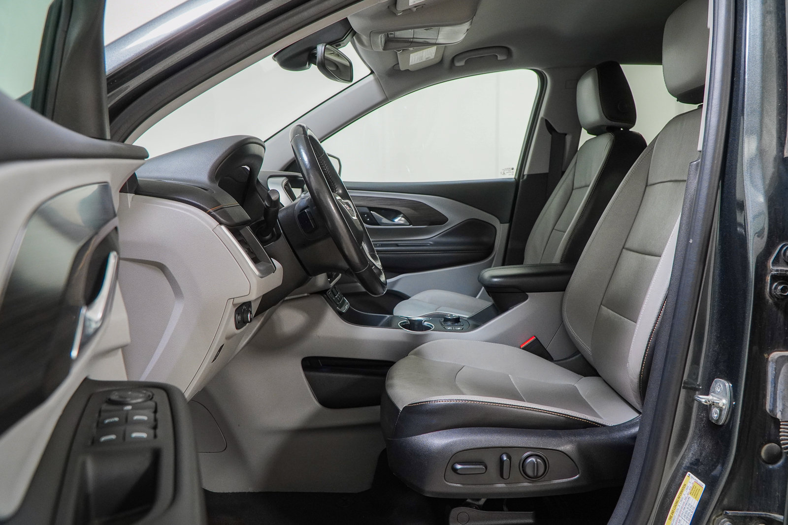 Used 2020 GMC Terrain SLT AWD/4WD image 19