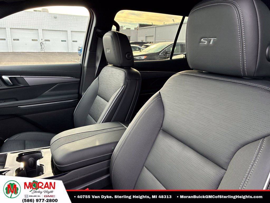 Used 2026 Buick Enclave Sport Touring FWD image 14