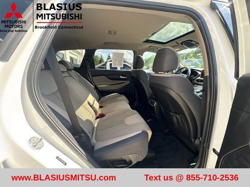Used 2023 Hyundai Santa Fe SEL AWD/4WD image 46