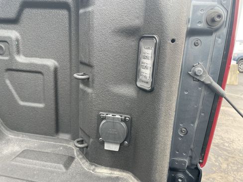 Used 2021 Chevrolet Silverado 1500 LT Trail Boss w/ Convenience Package II image 20