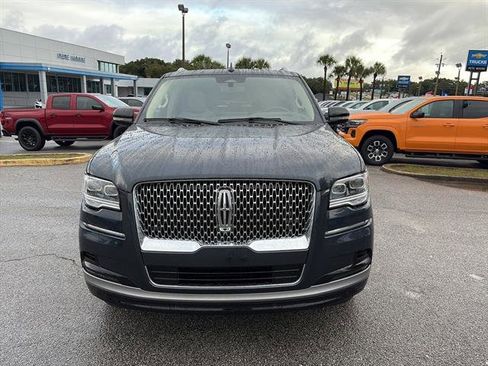 Used 2024 Lincoln Navigator L Reserve image 2