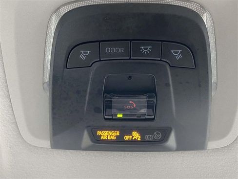 Used 2023 Toyota Corolla Cross L image 27