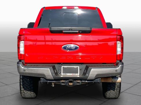 Used 2017 Ford F250 Lariat w/ Lariat Value Package AWD/4WD image 5