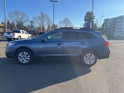 Used 2015 Subaru Outback 2.5i Premium image 2