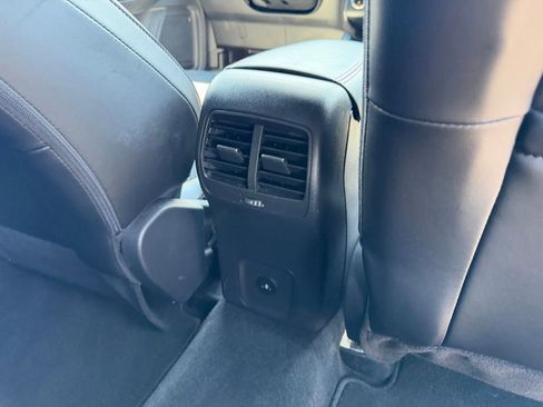 Used 2025 Ford Escape ST-Line Select AWD/4WD image 37