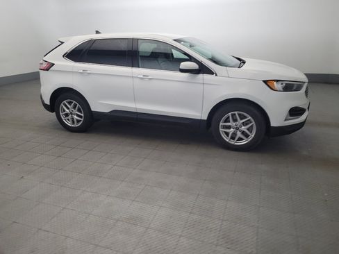 Used 2024 Ford Edge SEL image 11