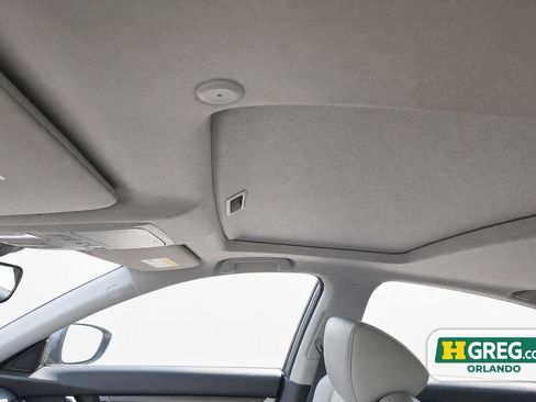 Used 2018 Honda Accord Touring image 15