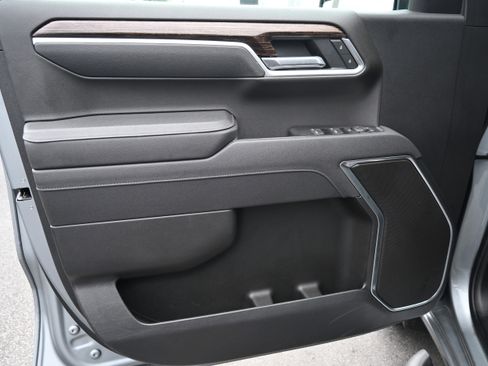 Used 2025 GMC Sierra 1500 Elevation image 15