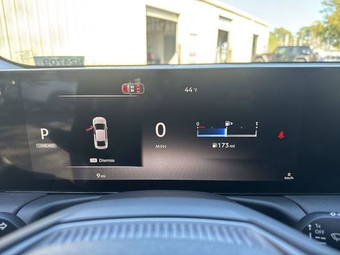 New 2026 Nissan Sentra SR w/ SR Premium Package FWD image 18