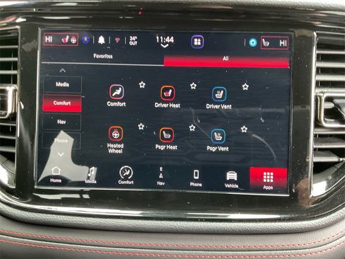 Used 2023 Dodge Durango GT image 25