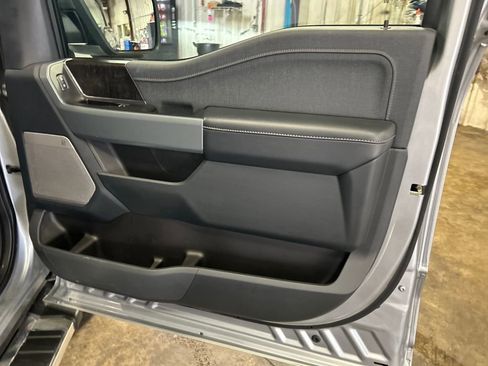 Used 2022 Ford F150 Lariat w/ Max Trailer Tow Package image 42