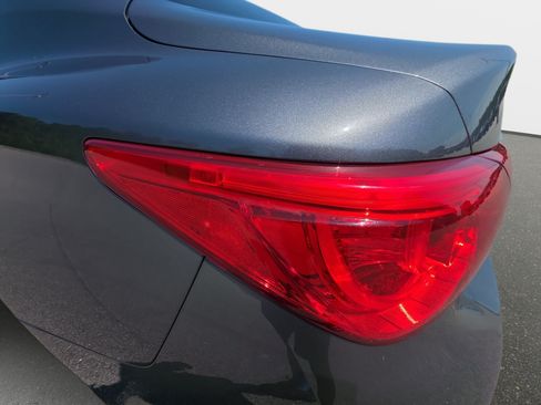 Used 2016 INFINITI Q50 Premium AWD/4WD image 34