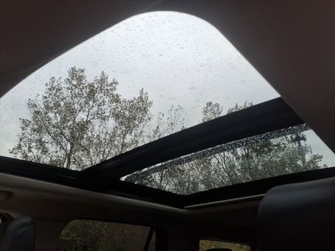 Used 2020 Ford Expedition Max Platinum image 17