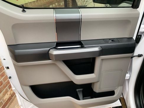 Used 2016 Ford F150 XLT w/ Equipment Group 302A Luxury RWD image 21