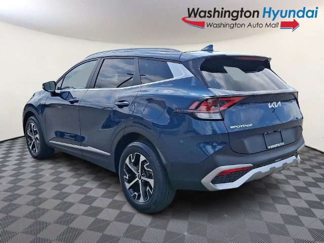 Used 2023 Kia Sportage EX AWD/4WD image 4
