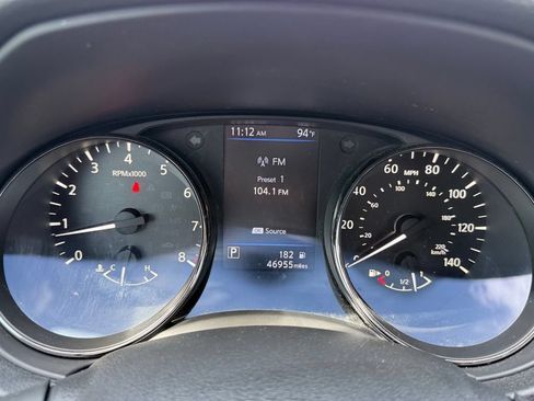 Used 2020 Nissan Rogue SV w/ Premium Package FWD image 19