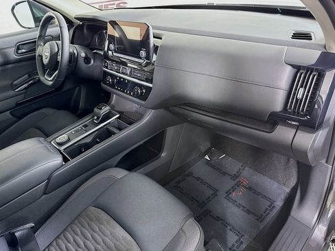 Certified 2025 Nissan Pathfinder SV AWD/4WD image 33