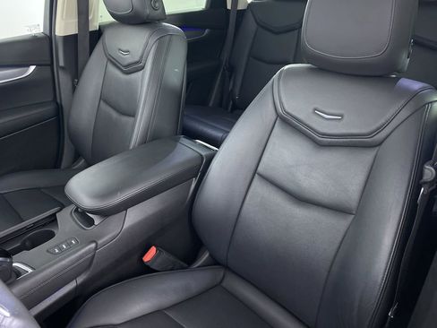 Certified 2018 Cadillac XT5 Premium Luxury image 12