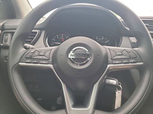 Used 2020 Nissan Rogue Sport S FWD image 12