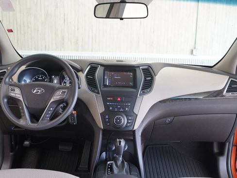 Used 2017 Hyundai Santa Fe Sport FWD image 17