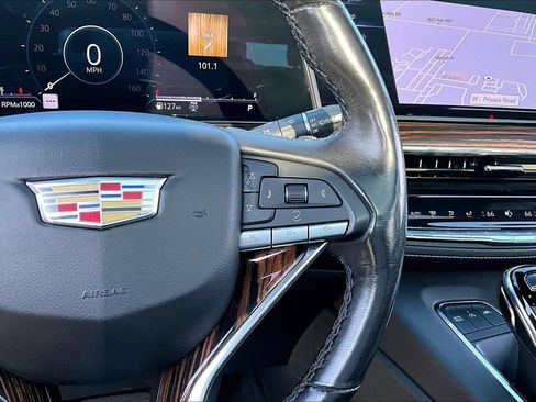 Used 2023 Cadillac Escalade ESV Premium Luxury AWD/4WD image 21