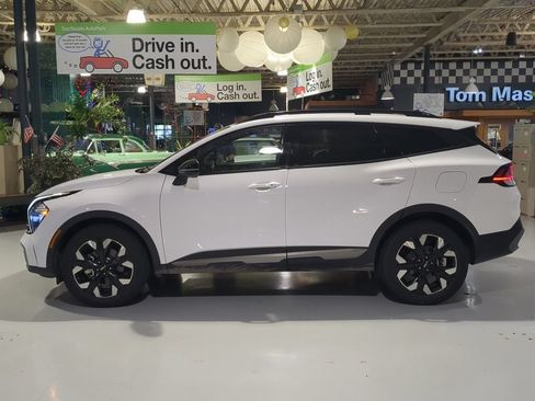 Used 2023 Kia Sportage X-Line AWD/4WD image 11