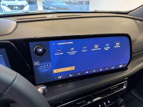 New 2026 Chevrolet Traverse LT w/ Midnight/Sport Edition FWD image 32