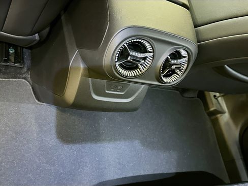 Used 2024 Chevrolet Blazer EV LT image 28