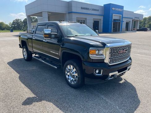 Used 2019 GMC Sierra 2500 Denali AWD/4WD image 9