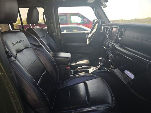 Used 2023 Jeep Wrangler Unlimited Sahara w/ Cold Weather Group image 5