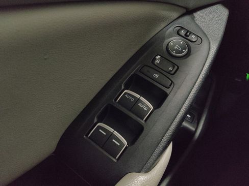 Used 2018 Honda Accord LX image 27