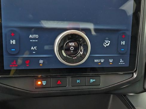 New 2025 Ford F150 Lightning Flash AWD/4WD image 23